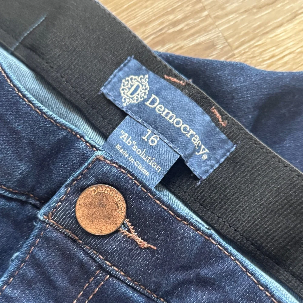 DEMOCRACY JEANS - Picture 2 of 8
